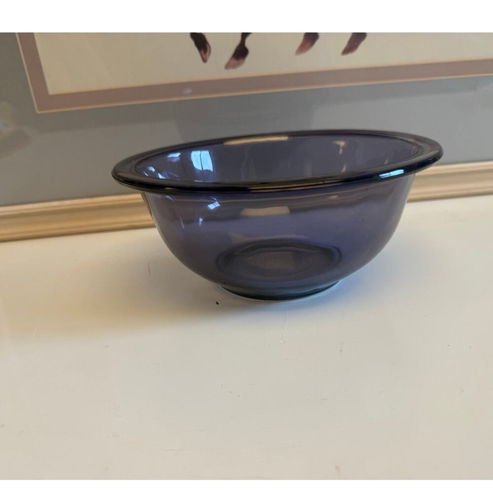 Vintage Pyrex 1-quart Mixing Bowl Discontinued Amethyst Purple Glass